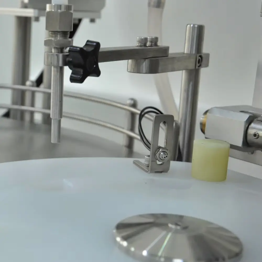 filling and capping machine